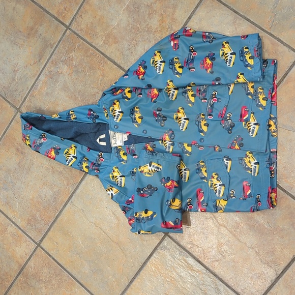 Hatley's blue trucks kids rain coat, size 8 - Picture 1 of 7